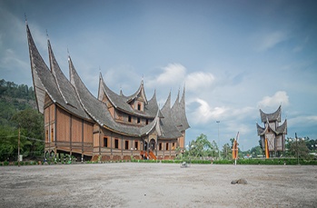 traditional minang architectural style